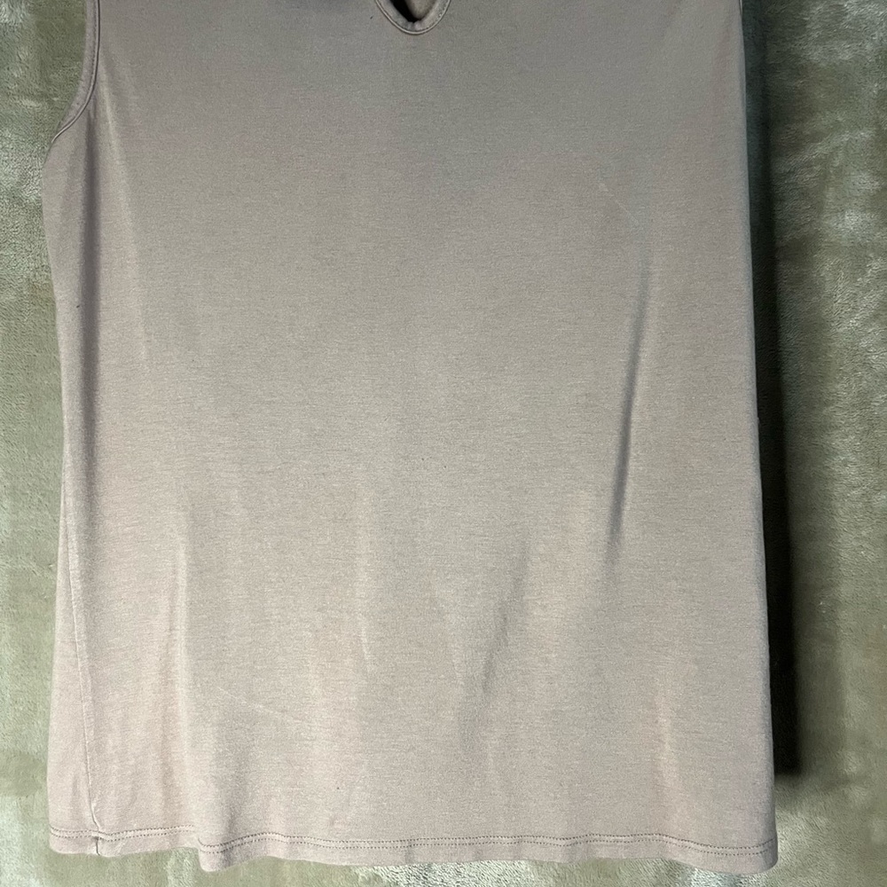 JENNIFER LOPEZ SLEEVELESS BLOUSE - Picture 7 of 9